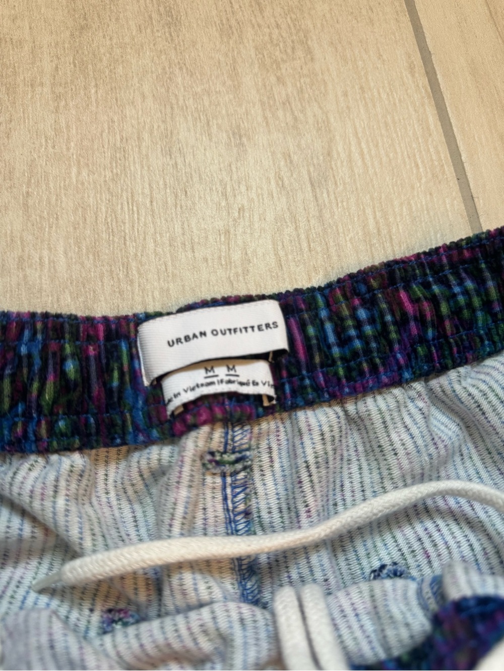 Urban Outfitters Multicolor Paisley Print Men’s Pants (Blue, Purple, Green) - Picture 3 of 6